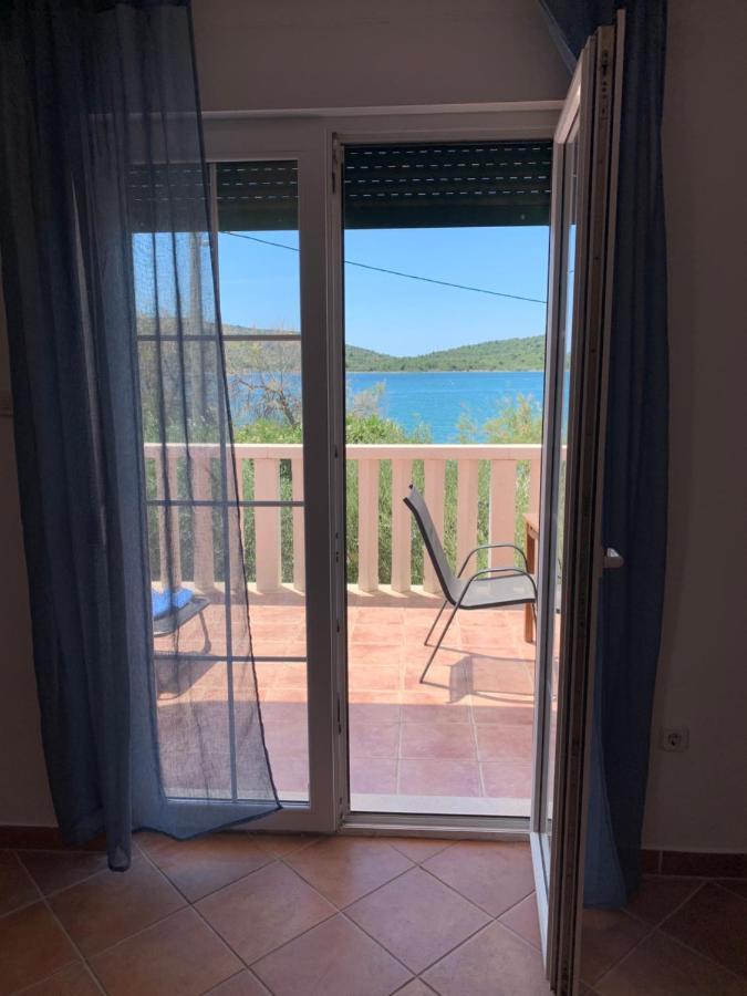 Villa Magica Pirovac Eksteriør bilde